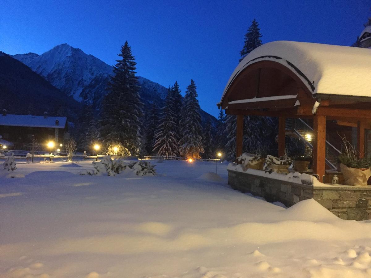 Le Rocher Hotel Champoluc Luaran gambar